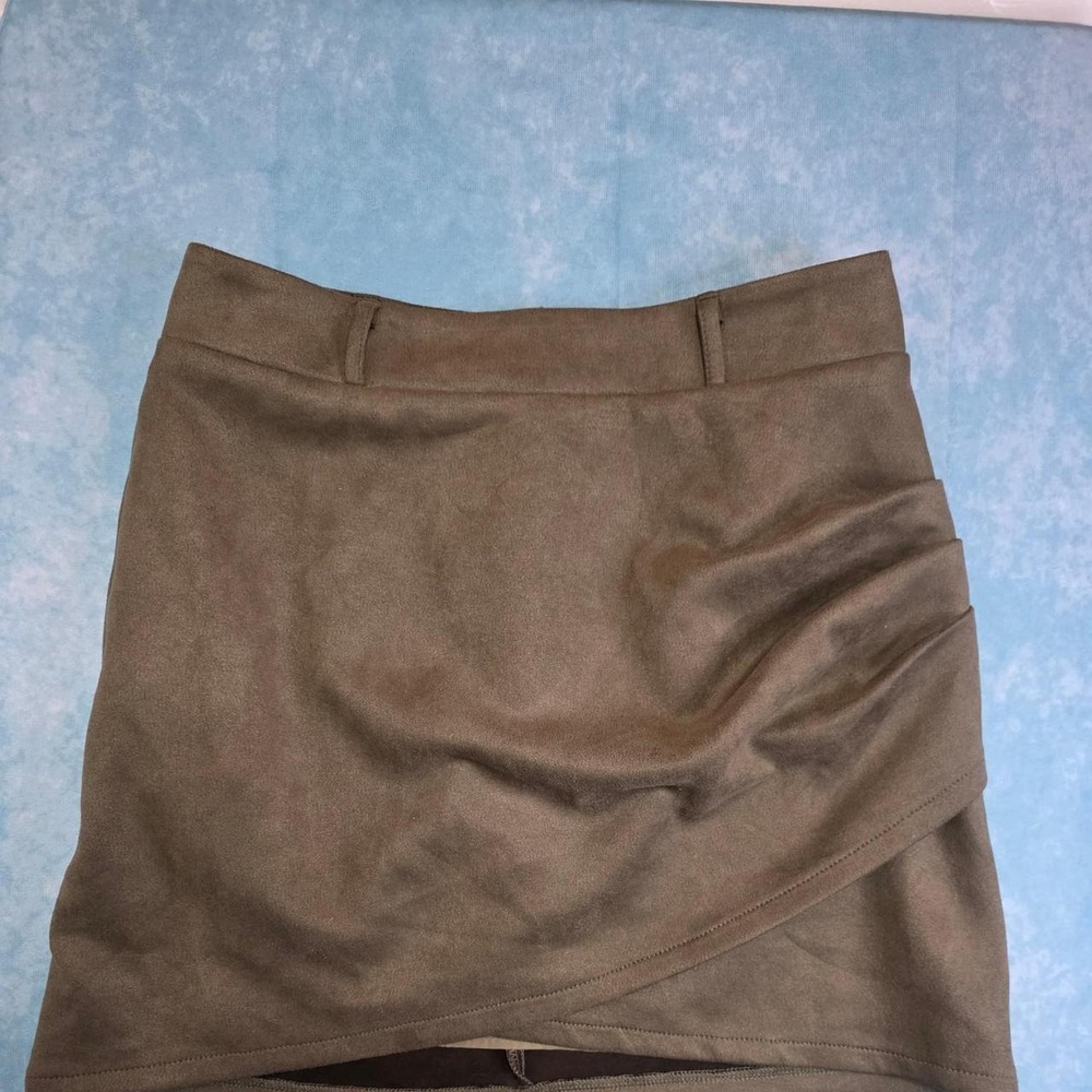 SHEIN Brown mini skirt with zipper closure, size S
